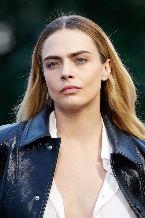 where is cara delevingne now.